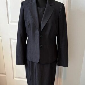 Jones Studio Charcoal Gray Women’s Suit Jacket size 8